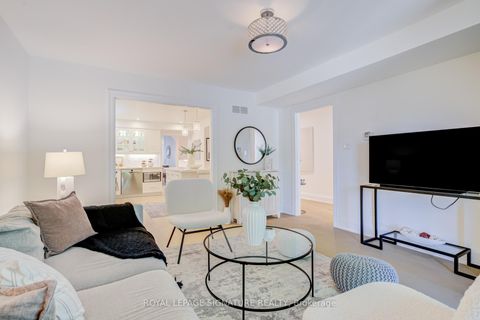 Photo 4 at 209 Ranleigh Avenue, Lawrence Park North, Toronto