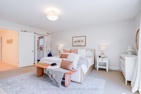 Photo 15 at 209 Ranleigh Avenue, Lawrence Park North, Toronto