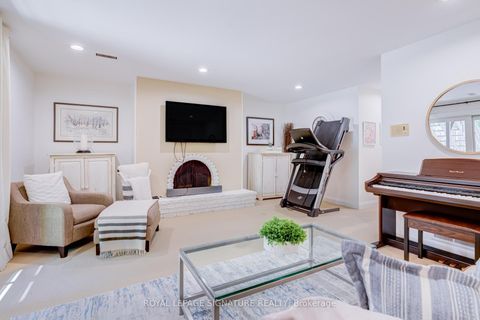 Photo 29 at 209 Ranleigh Avenue, Lawrence Park North, Toronto