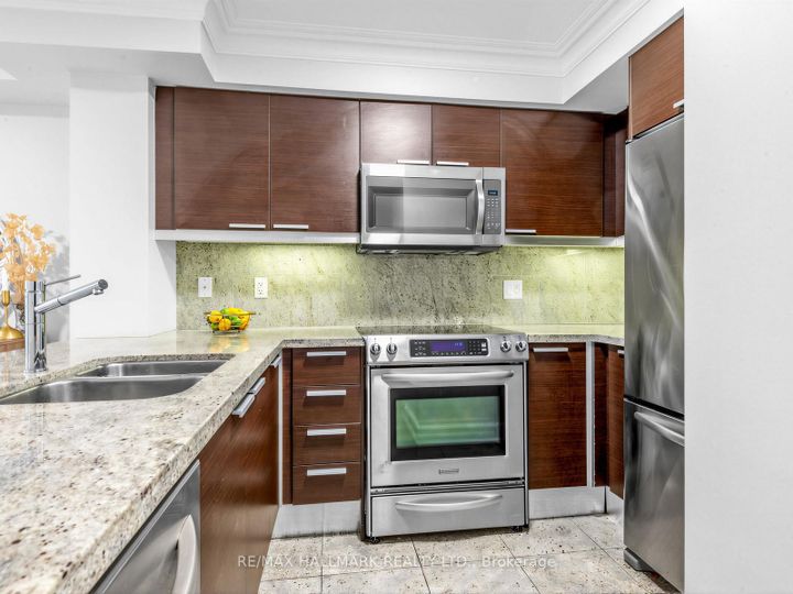 Photo 6 at 215 - 650 Sheppard Avenue E, Bayview Village, Toronto
