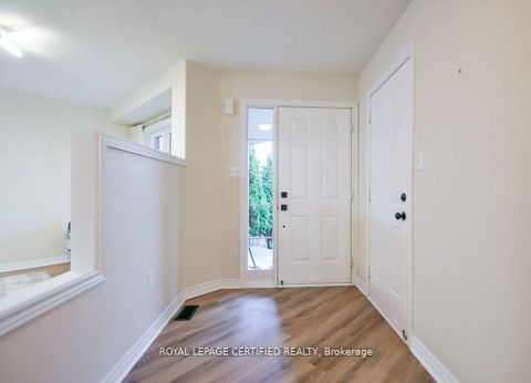 Photo 5 at 34 Balmoral Place, Shore, Barrie