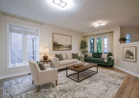 Photo 9 at 34 Balmoral Place, Shore, Barrie