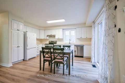 Photo 10 at 34 Balmoral Place, Shore, Barrie
