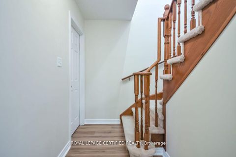 Photo 17 at 34 Balmoral Place, Shore, Barrie