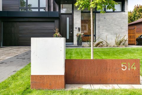 Photo 2 at 514 Douglas Avenue, Nortown, Toronto