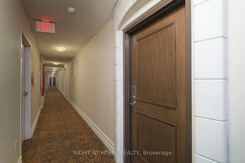 Photo 7 at 210 - 7 Lorraine Drive, Willowdale West, Toronto