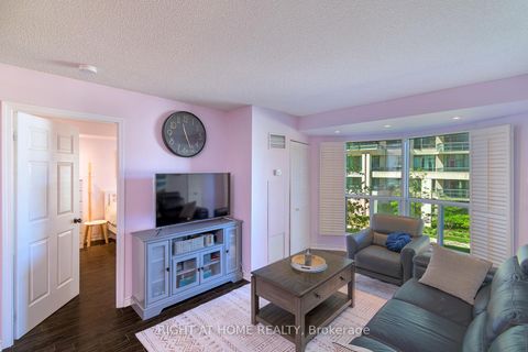 Photo 9 at 210 - 7 Lorraine Drive, Willowdale West, Toronto