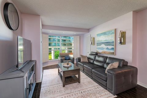 Photo 11 at 210 - 7 Lorraine Drive, Willowdale West, Toronto