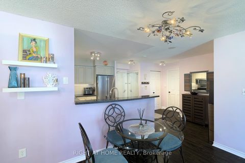 Photo 17 at 210 - 7 Lorraine Drive, Willowdale West, Toronto