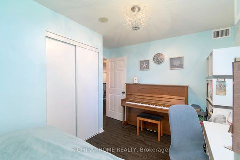 Photo 23 at 210 - 7 Lorraine Drive, Willowdale West, Toronto