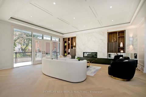 Photo 6 at 47 Tournament Drive, Windfields, Toronto