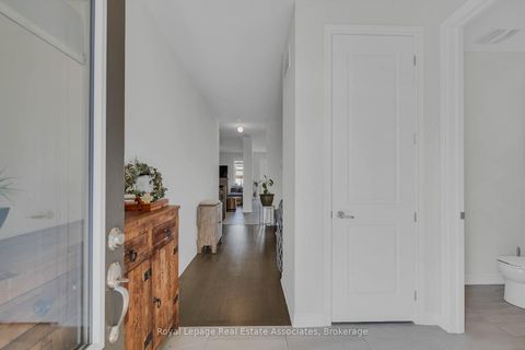Photo 4 at 1386 Davis Loop, Lefroy, Innisfil