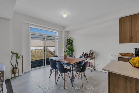 Photo 14 at 1386 Davis Loop, Lefroy, Innisfil