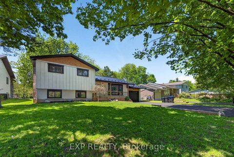 Photo 5 at 92 Mary Street, Creemore, Clearview