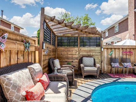 Photo 49 at 98 Arrowhead Drive, East Woodbridge, Vaughan