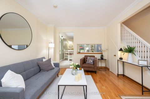Photo 11 at 264 Erskine Avenue, Mount Pleasant East, Toronto