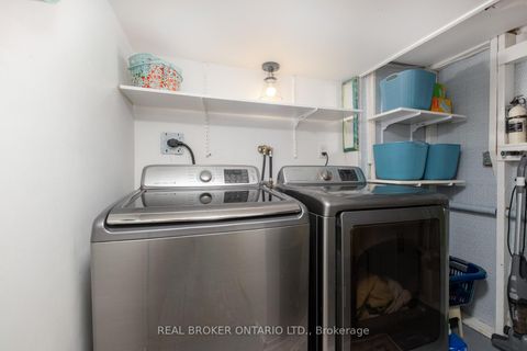 Photo 32 at 264 Erskine Avenue, Mount Pleasant East, Toronto