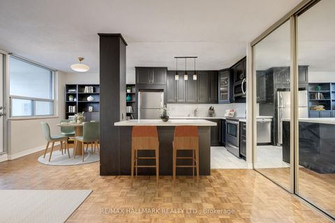 Photo 2 at 1715 - 40 Homewood Avenue, South St. James Town, Toronto