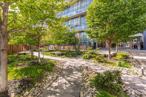 Photo 2 at 732 - 5 Hanna Avenue, Niagara, Toronto