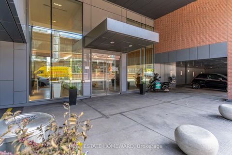 Photo 3 at 732 - 5 Hanna Avenue, Niagara, Toronto