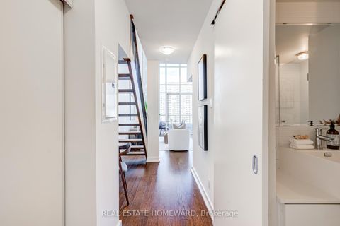 Photo 7 at 732 - 5 Hanna Avenue, Niagara, Toronto