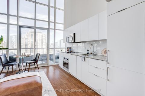Photo 9 at 732 - 5 Hanna Avenue, Niagara, Toronto
