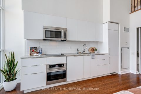 Photo 10 at 732 - 5 Hanna Avenue, Niagara, Toronto