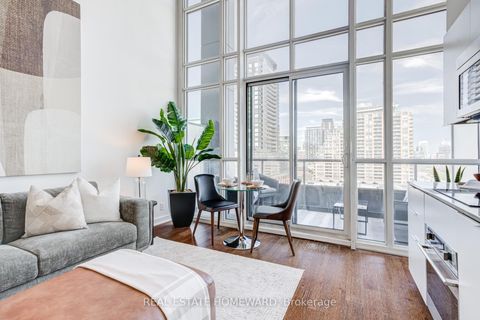 Photo 12 at 732 - 5 Hanna Avenue, Niagara, Toronto
