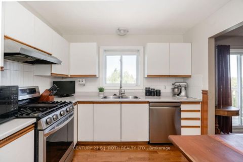 Photo 4 at 2823 Small Street, Stroud, Innisfil