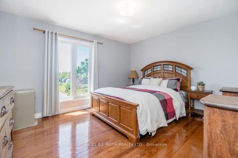 Photo 15 at 2823 Small Street, Stroud, Innisfil