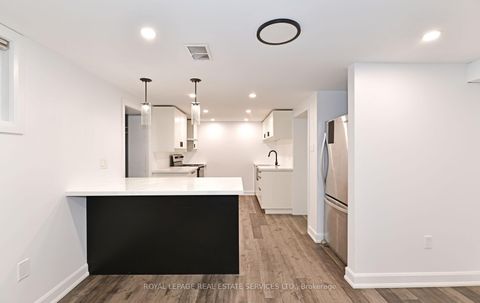 Photo 18 at 3 Kellogg Street, Queensway, Toronto