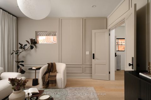 Photo 4 at 286 Wright Avenue, Swansea, Toronto