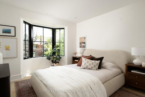 Photo 28 at 286 Wright Avenue, Swansea, Toronto