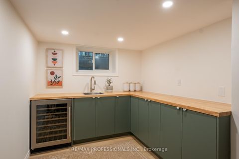 Photo 45 at 286 Wright Avenue, Swansea, Toronto