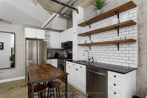Photo 6 at 402 - 369 Sorauren Avenue, Roncesvalles, Toronto