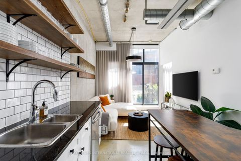 Photo 10 at 402 - 369 Sorauren Avenue, Roncesvalles, Toronto