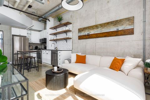 Photo 13 at 402 - 369 Sorauren Avenue, Roncesvalles, Toronto