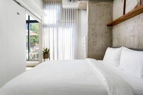 Photo 19 at 402 - 369 Sorauren Avenue, Roncesvalles, Toronto