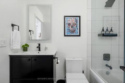 Photo 22 at 402 - 369 Sorauren Avenue, Roncesvalles, Toronto