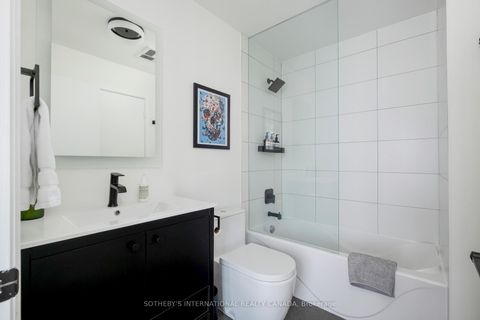 Photo 23 at 402 - 369 Sorauren Avenue, Roncesvalles, Toronto