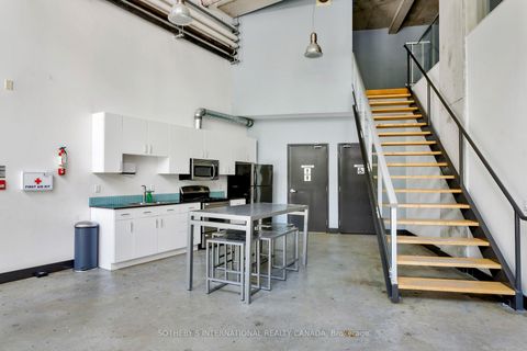 Photo 29 at 402 - 369 Sorauren Avenue, Roncesvalles, Toronto