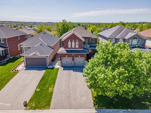Photo 2 at 169 Birkhall Place, Shore, Barrie