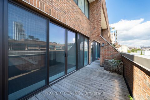 Photo 12 at 606 - 55a Avenue Road, Annex, Toronto