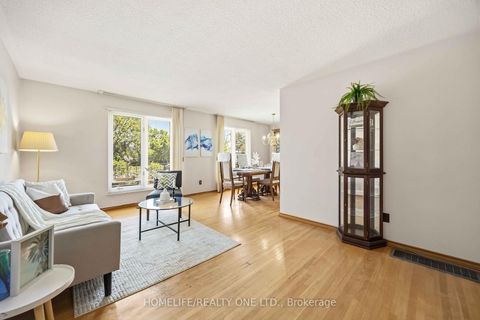 Photo 3 at 40 Wheatsheaf Crescent, Black Creek, Toronto