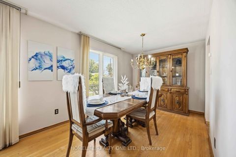 Photo 5 at 40 Wheatsheaf Crescent, Black Creek, Toronto