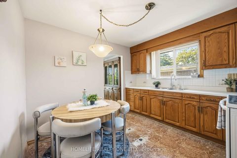 Photo 9 at 40 Wheatsheaf Crescent, Black Creek, Toronto