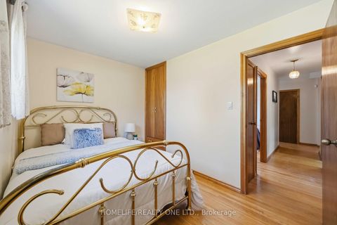 Photo 14 at 40 Wheatsheaf Crescent, Black Creek, Toronto