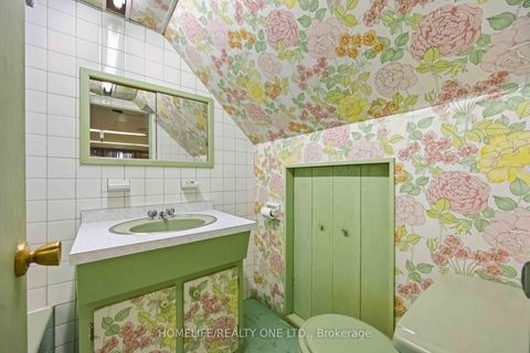 Photo 20 at 40 Wheatsheaf Crescent, Black Creek, Toronto