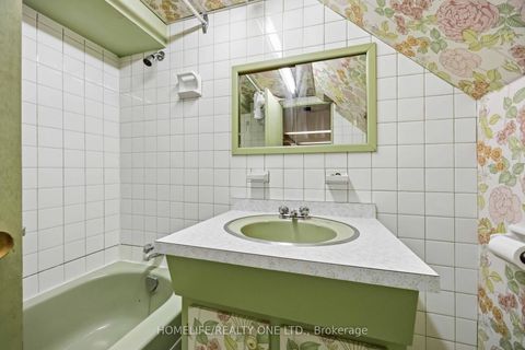 Photo 21 at 40 Wheatsheaf Crescent, Black Creek, Toronto