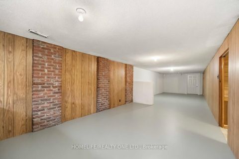 Photo 24 at 40 Wheatsheaf Crescent, Black Creek, Toronto